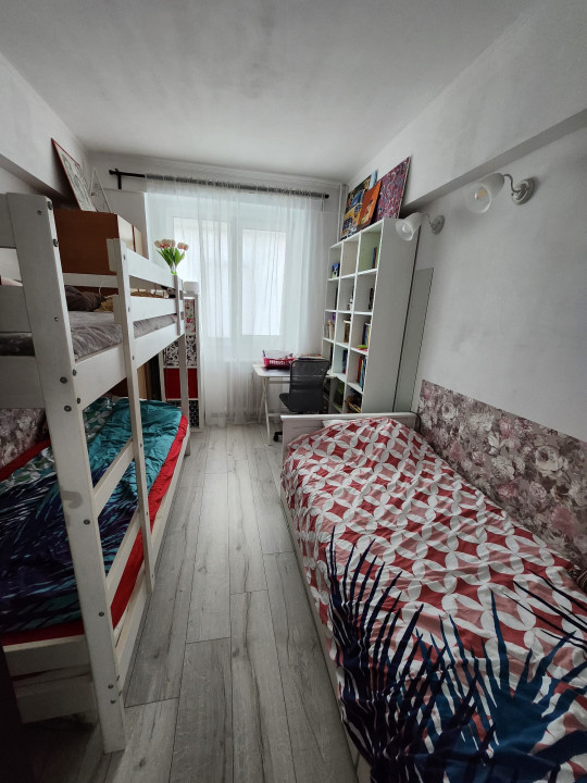 Apartament 3 camere Budimex,Constantin Brancoveanu