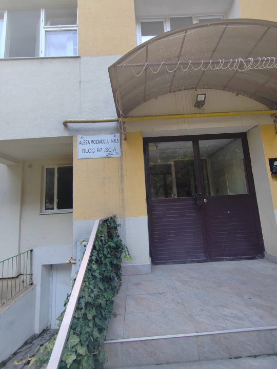 Apartament 3 camere Diham Centrala proprie loc parcare