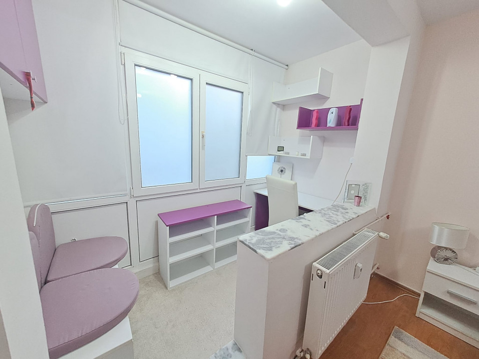 Apartament 3 camere plus loc de parcare Drumul Taberei