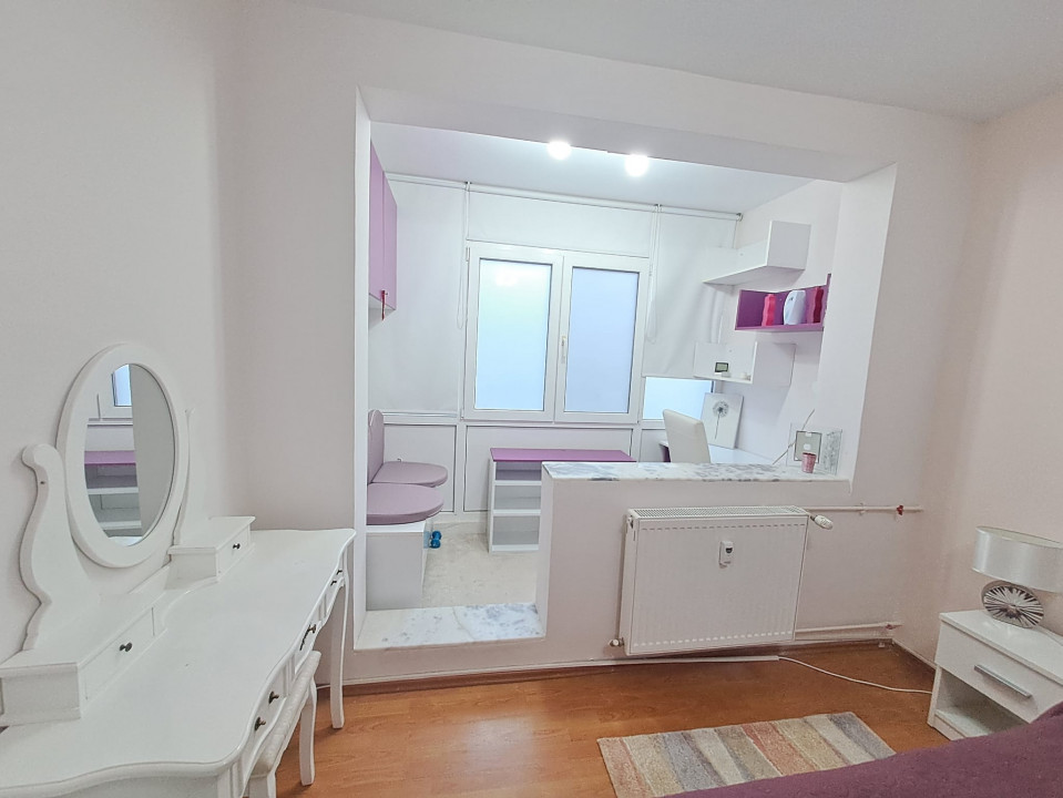 Apartament 3 camere plus loc de parcare Drumul Taberei