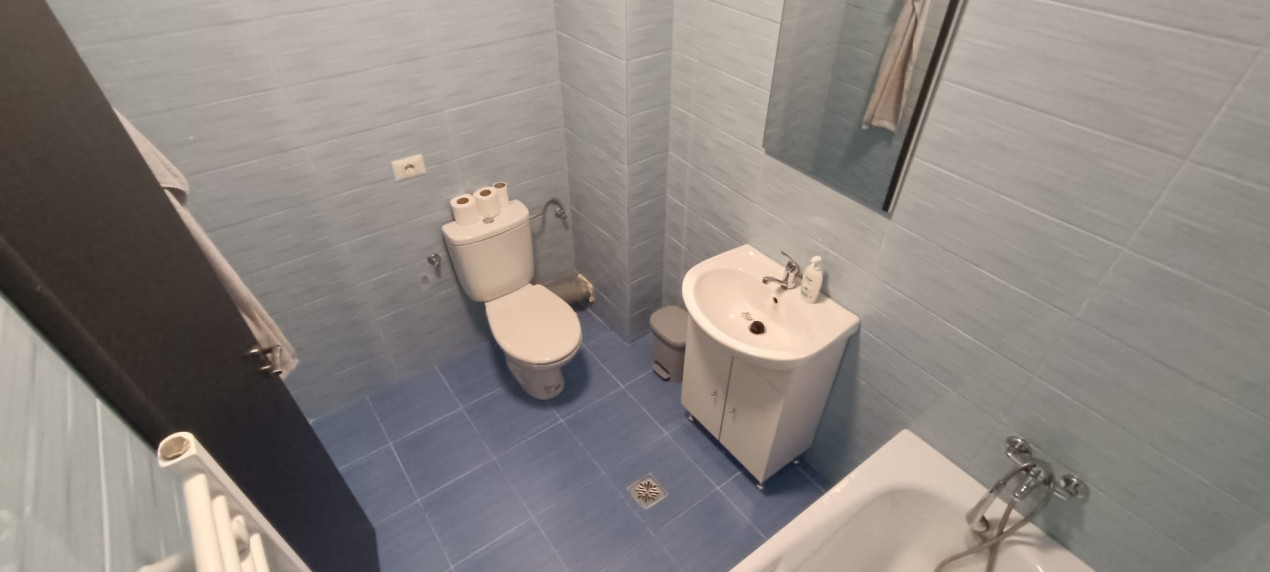 Apart. 2 cam. Balcon inchis, Bucatarie separata + Parcare ! Tineretului 79H !