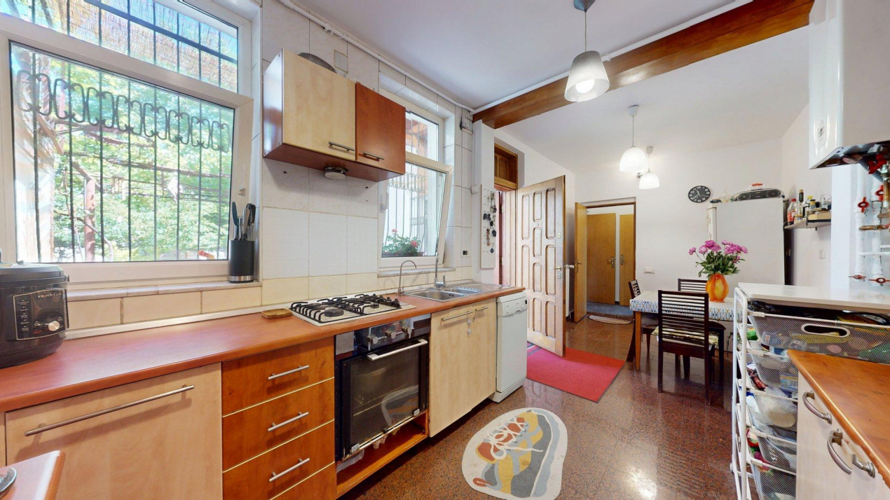 Casa de Vanzare  Traian