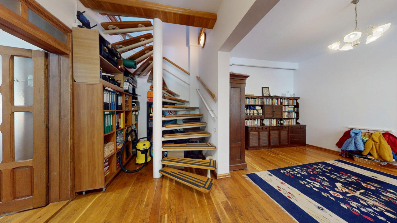 Casa de Vanzare  Traian